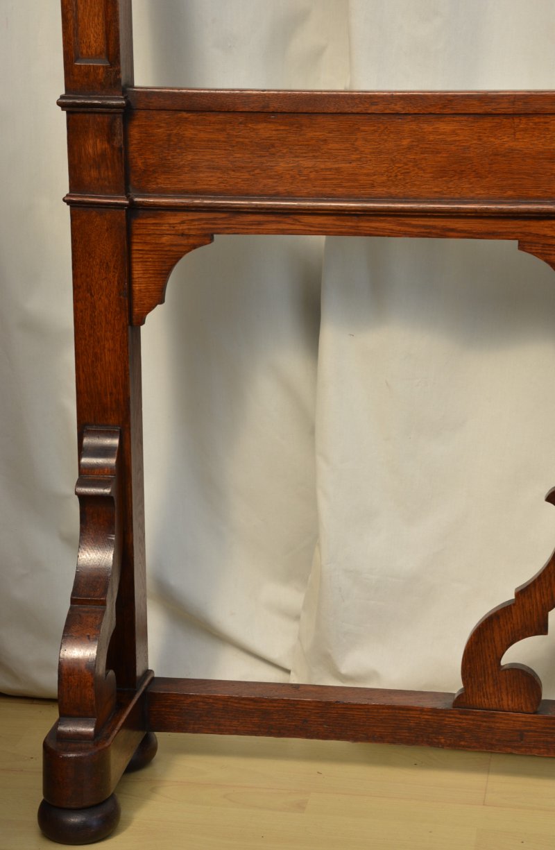 English Victorian Gothic Coat Stand Oak Hall Stand in the Manner Of Pugin - Image 17